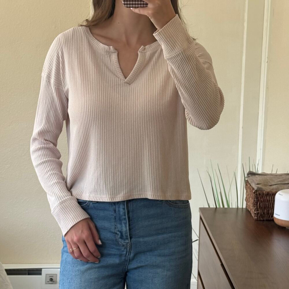 Abercrombie & Fitch Beige Ribbed Notch Neck Long Sleeve Top Medium
